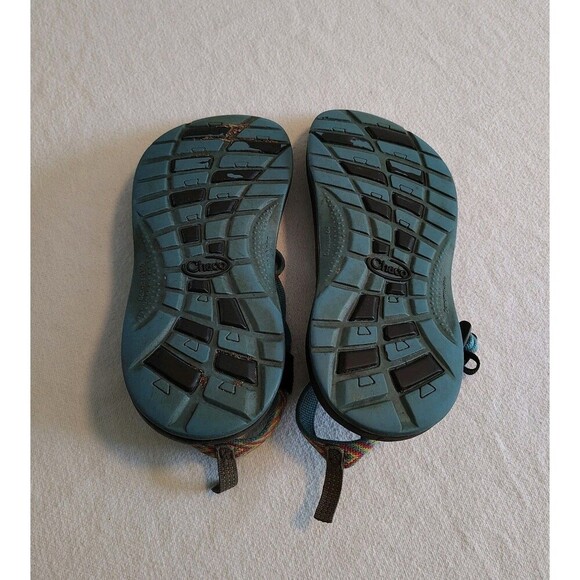 Chaco Girls Sandals Multicolor Rainbow Hiking Outdoors Water Comfort Size 3 - Picture 6 of 6